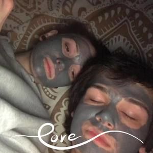 Meet your Posher, Everett